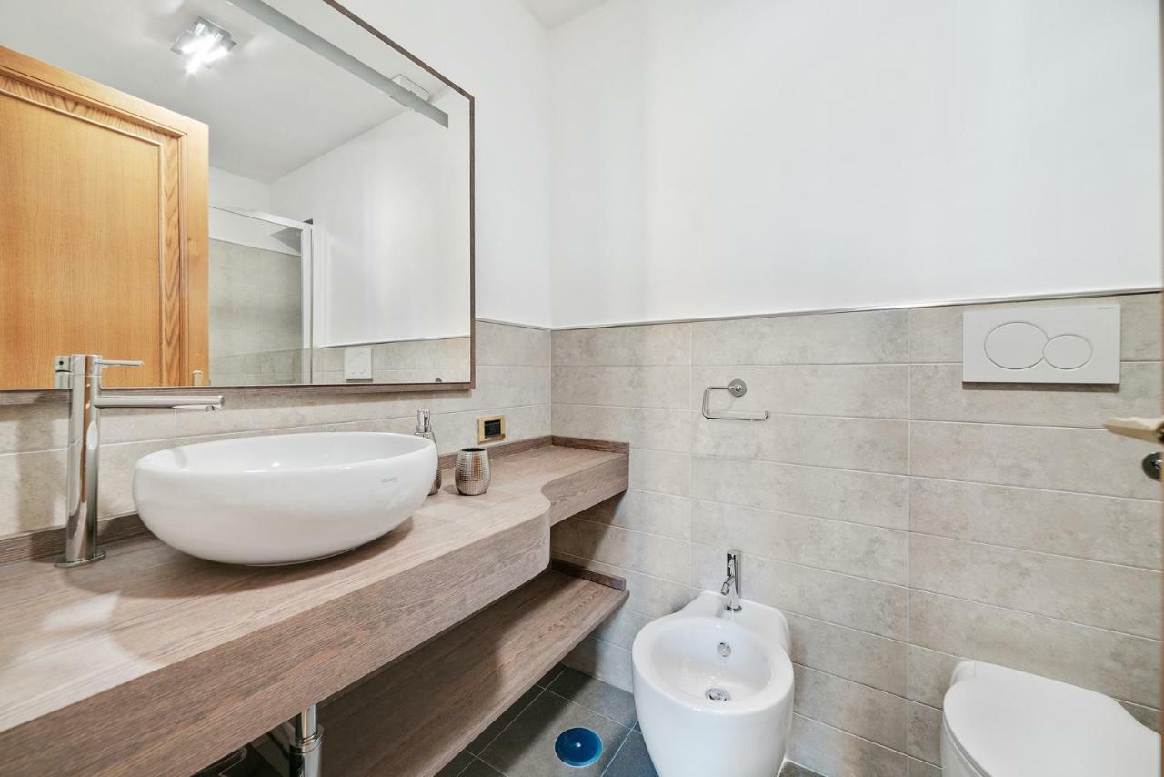 Peroni 8 Pax Brand New Apartment Rome Buitenkant foto